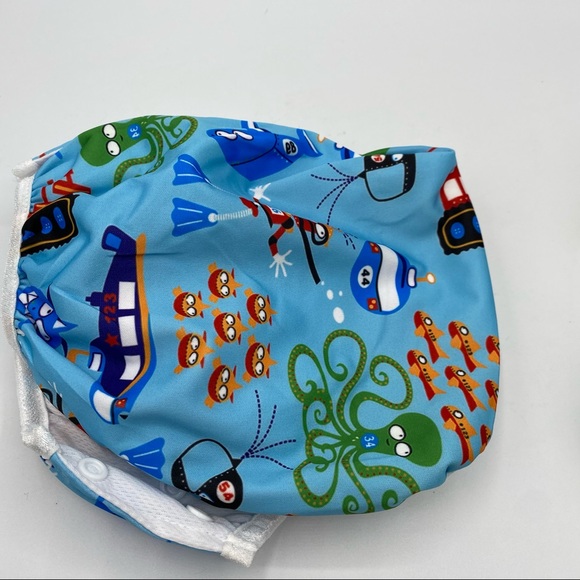 Wegreeco Set of Three Adjustable Snap Diaper Covers Swim Size Large - Picture 6 of 8